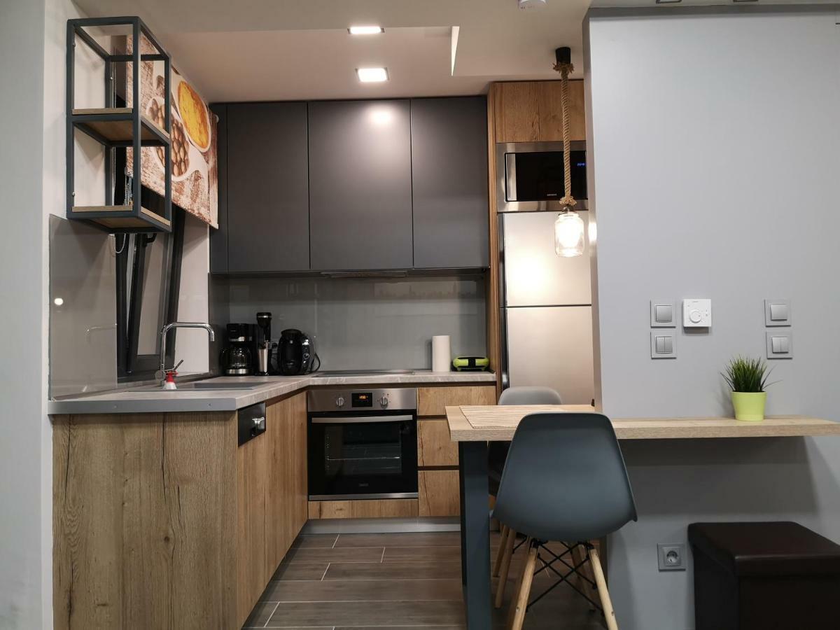 Apartment 22 *
